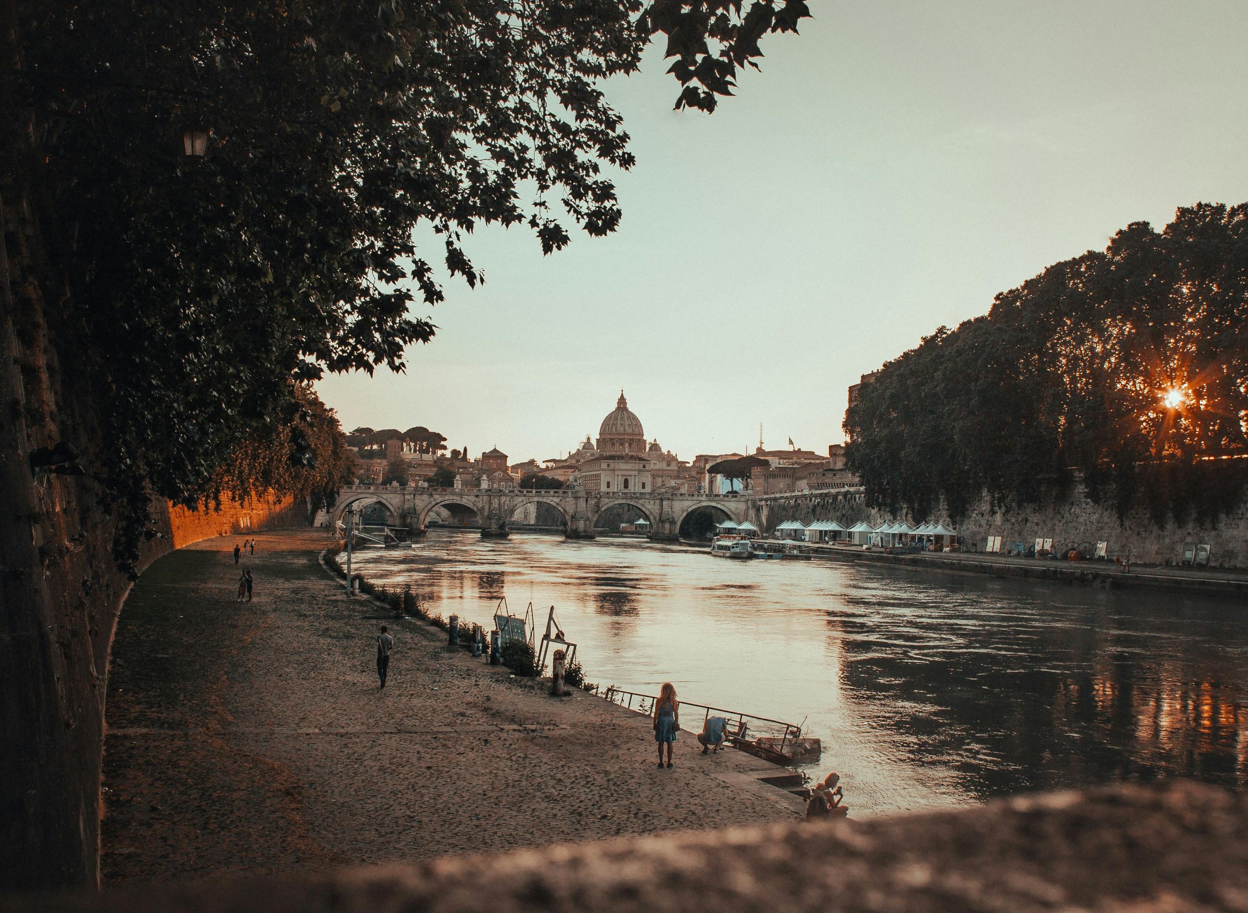 Regola best areas to stay in rome with kids